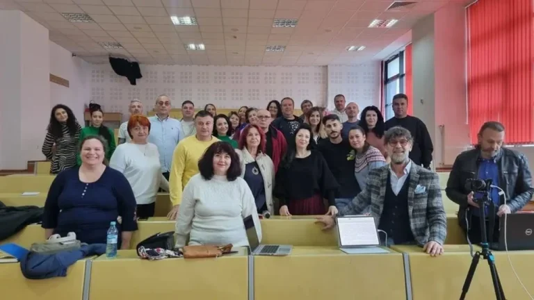 The first day at the School of Acupuncture and Oriental Medicine in Romania – the first generation of students hit the road!